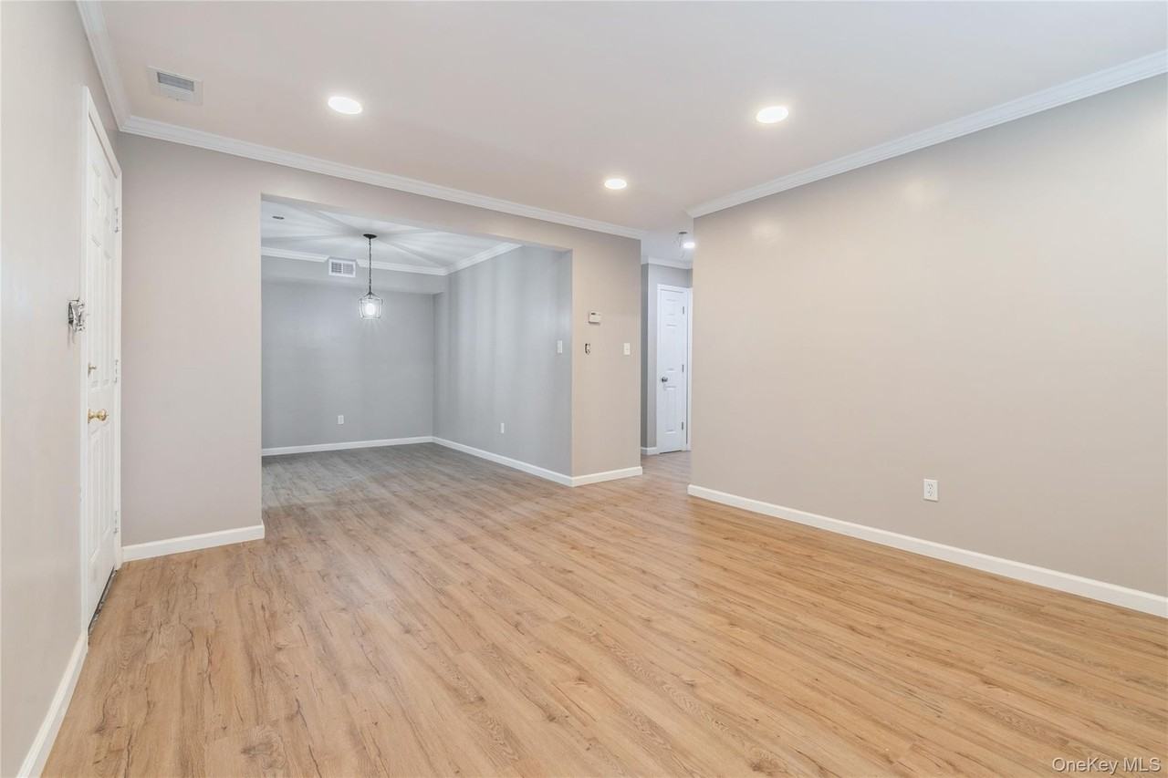 138 Feller Dr - Photo 6 of 16