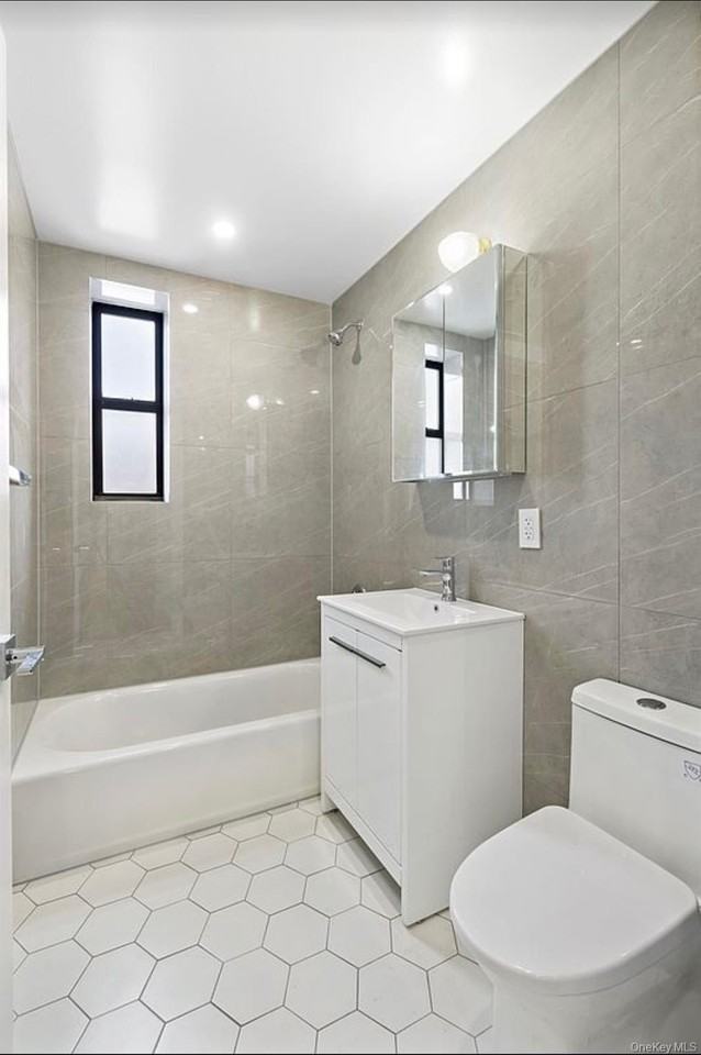 4005 Ithaca St #4B - Photo 6 of 9