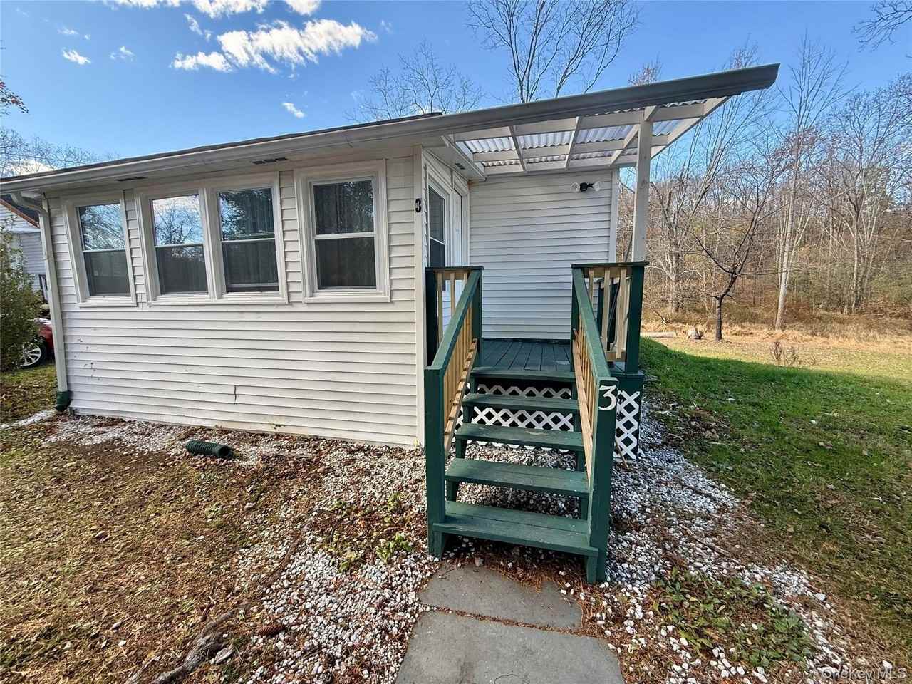 1 Royal Acres Dr #3 - Photo 2 of 14