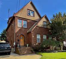 featured image of 111 Piccadilly Dwns