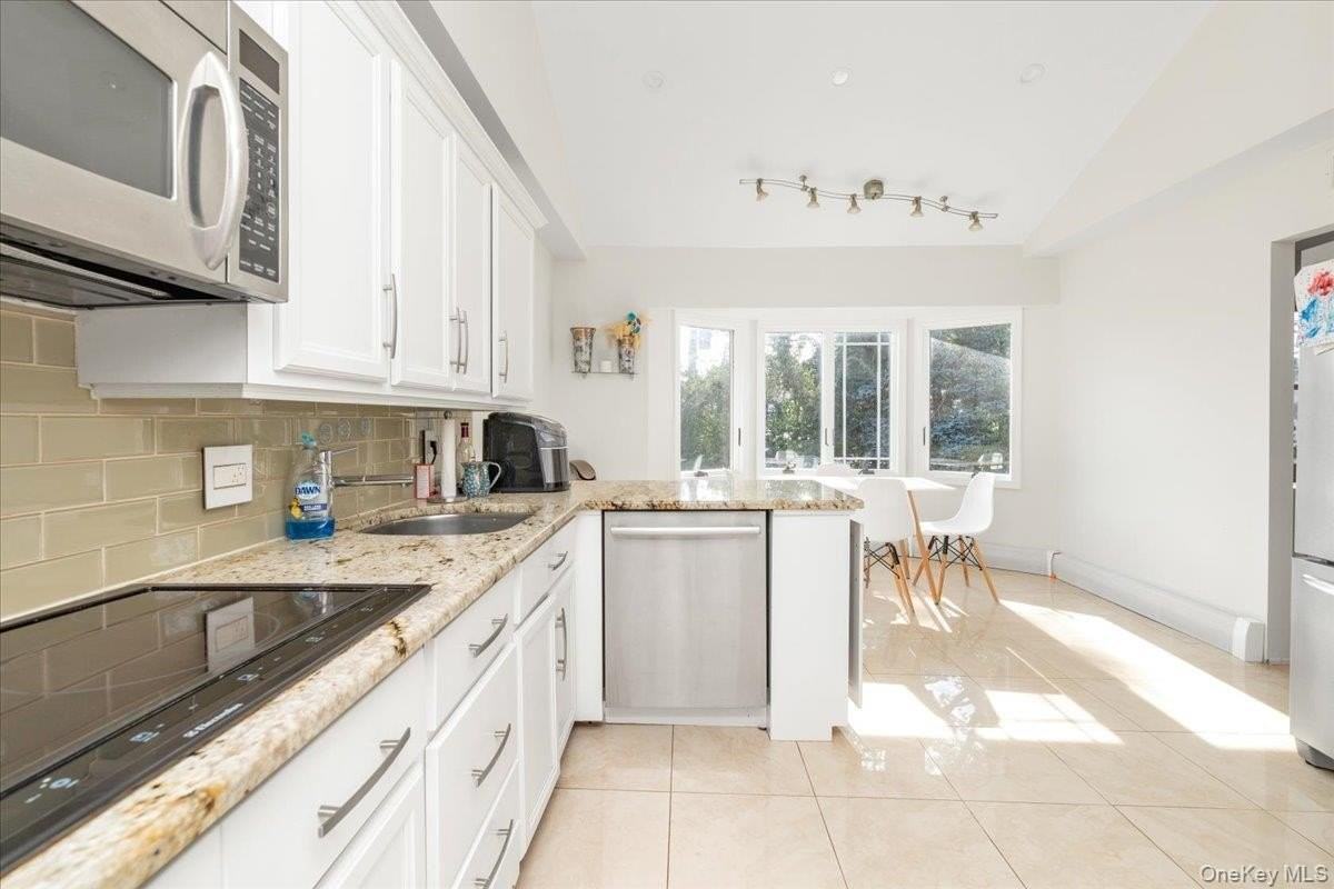 817 Glenridge Ave - Photo 6 of 18