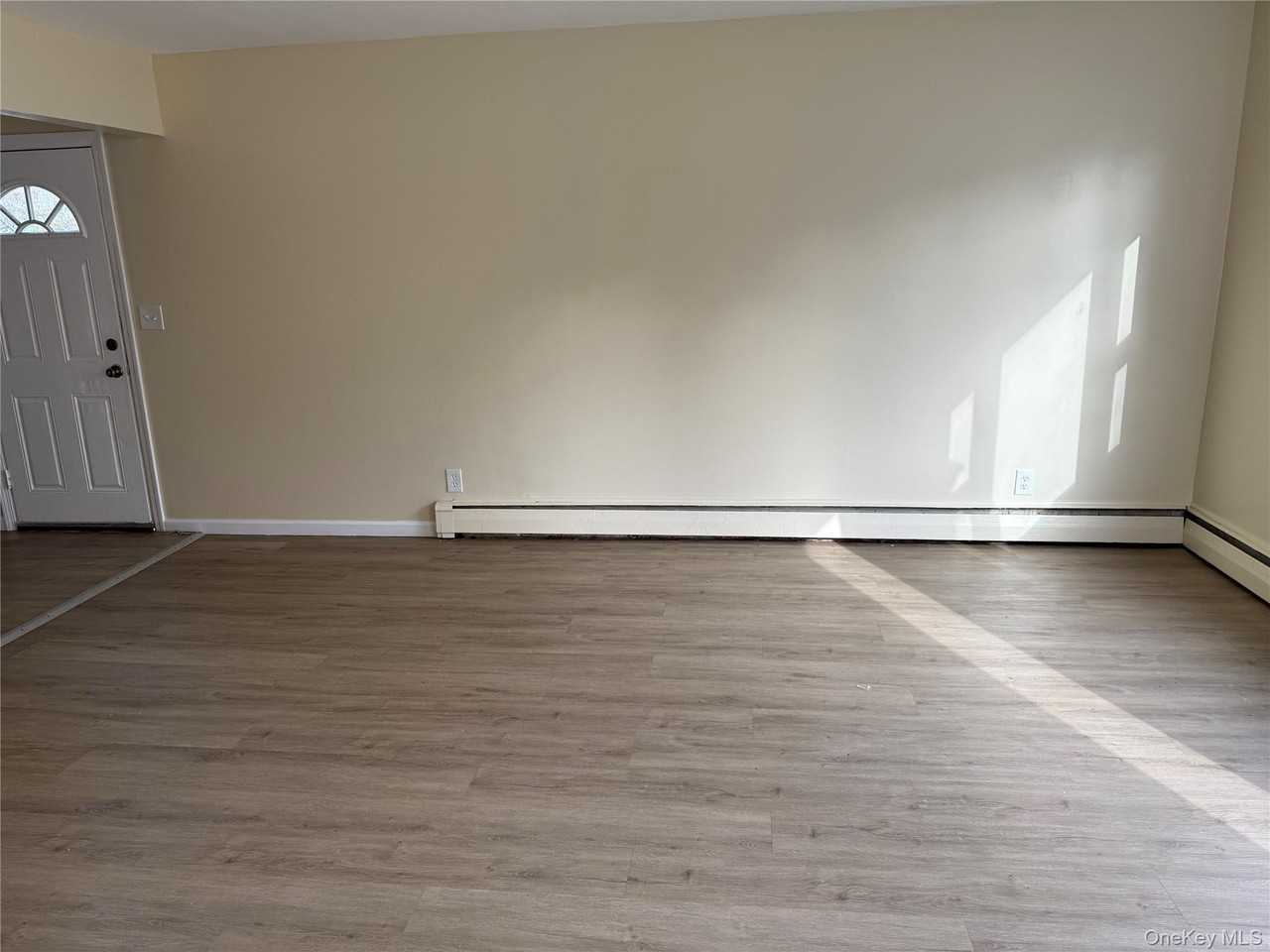 287-289 Stewart Avenue - Photo 2 of 7