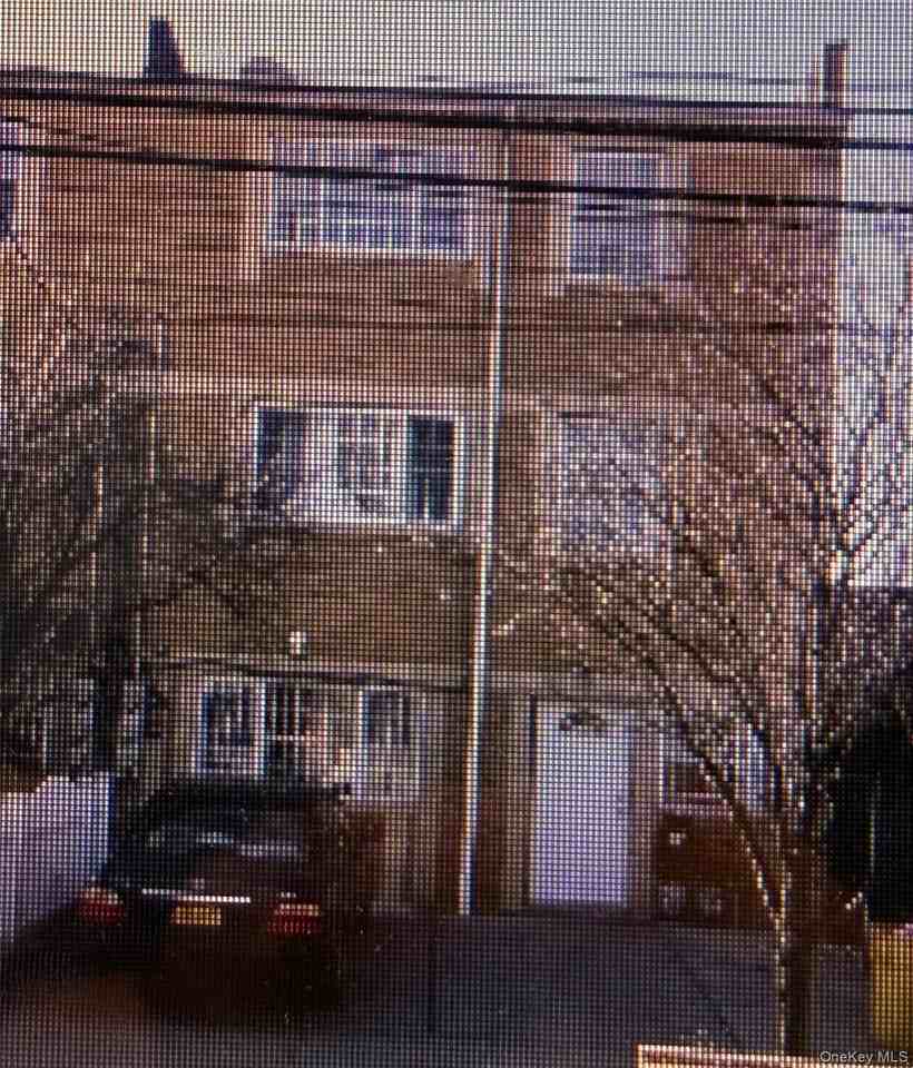 10612 156th St #2ndFL - Photo 2 of 7