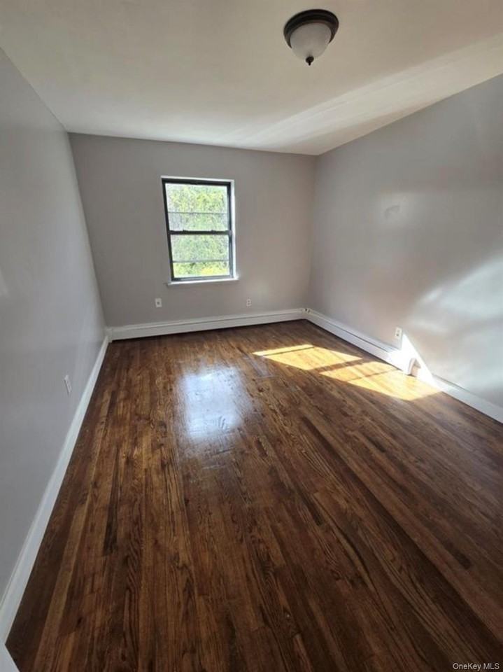 10612 156th St #2ndFL - Photo 6 of 7