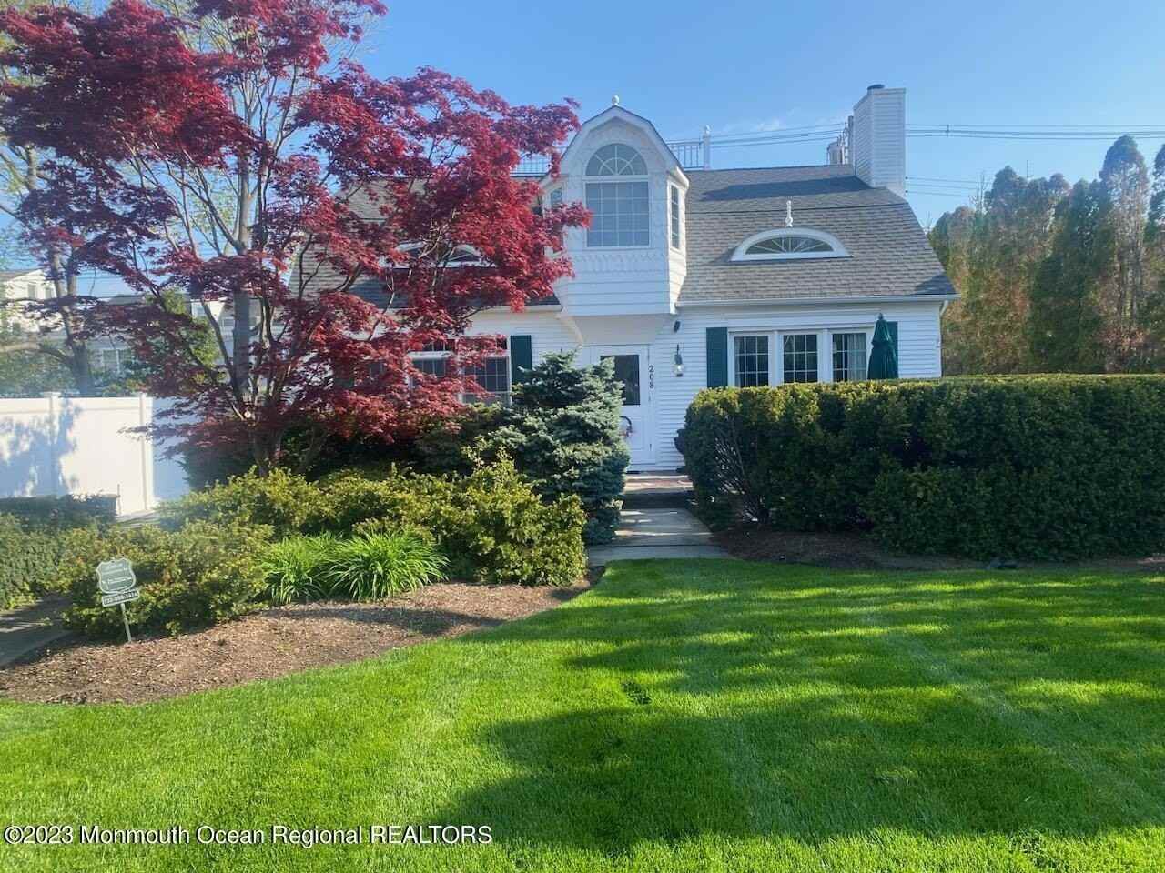 208 Passaic Ave - Photo 2 of 19