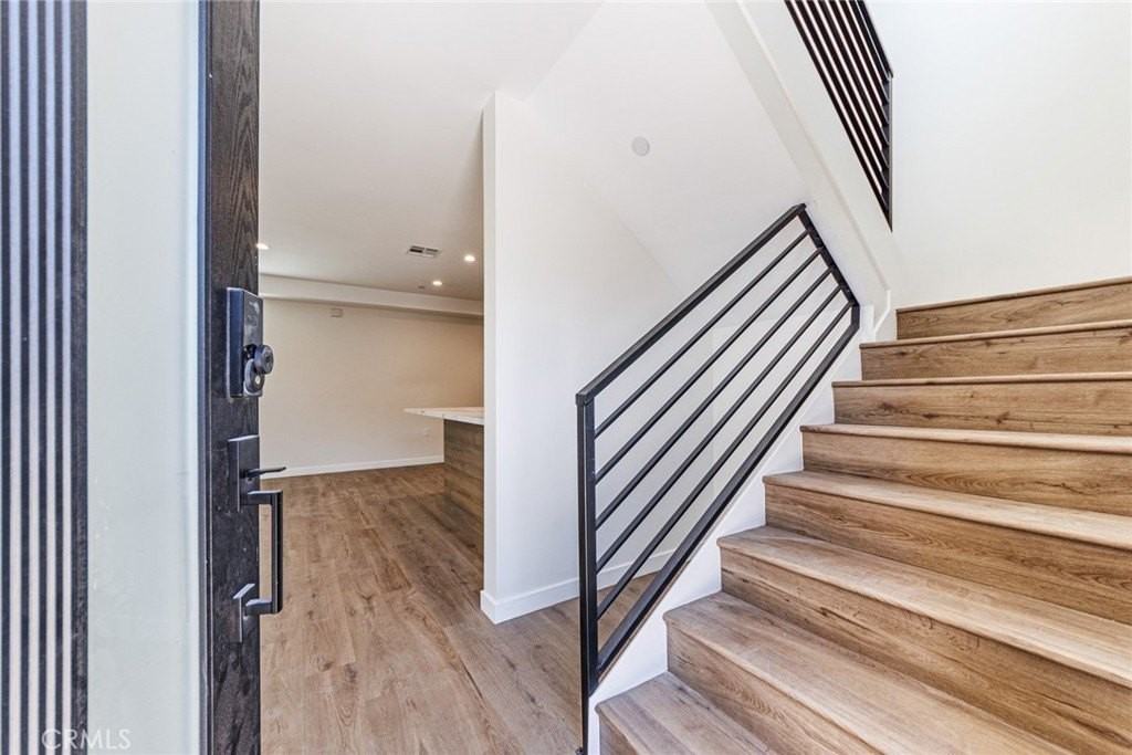 1855 Crenshaw Boulevard - Photo 5 of 22