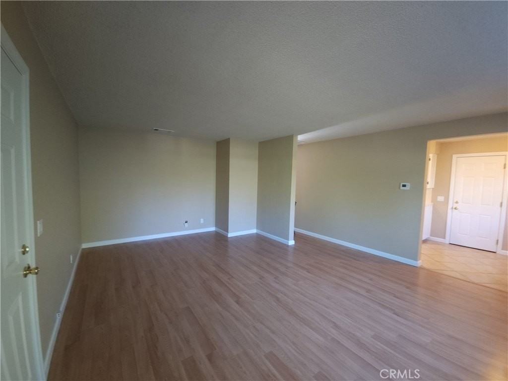 35187 Avenue C - Photo 3 of 23