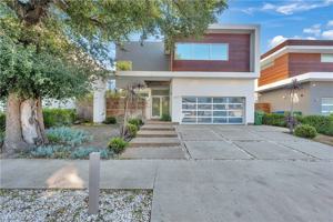 featured image of 16518 Moorpark St