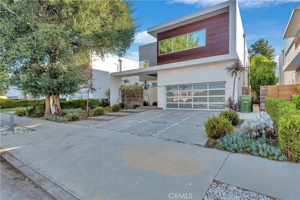 16518 Moorpark St - Photo 4 of 41