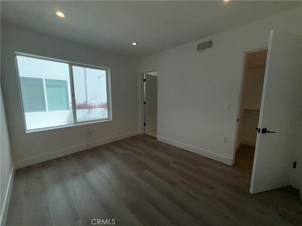 21721 Hart Street - Photo 7 of 16