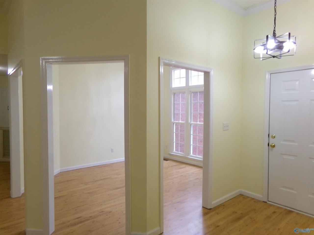 141 Freedom Way - Photo 2 of 17