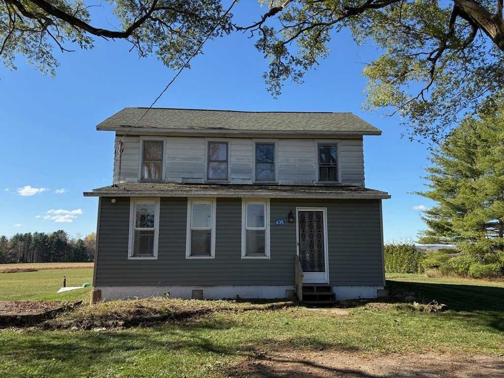 635 Putman Rd - Photo 2 of 42