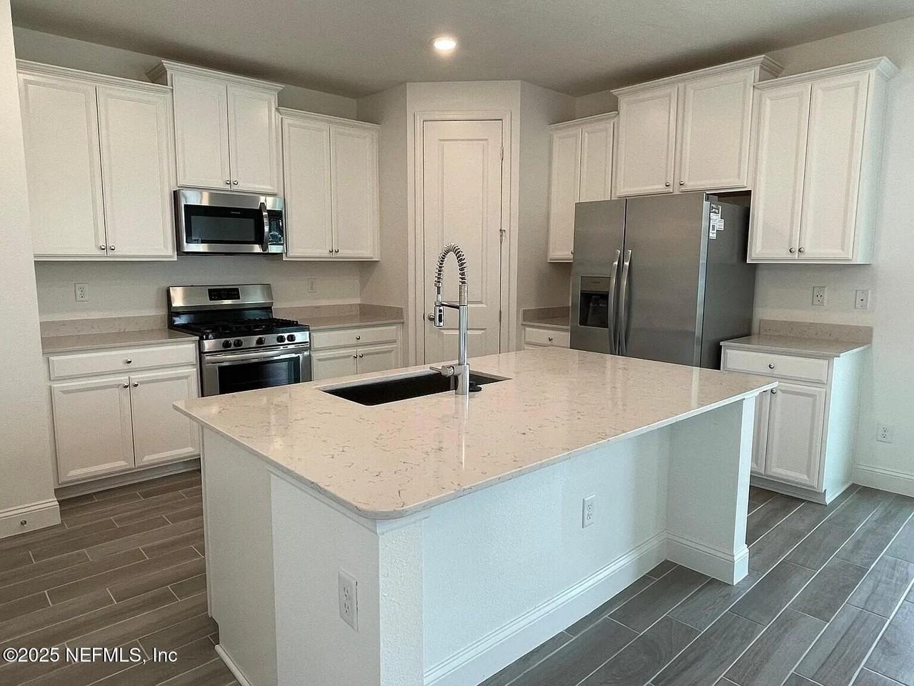 134 Varner Way - Photo 7 of 30