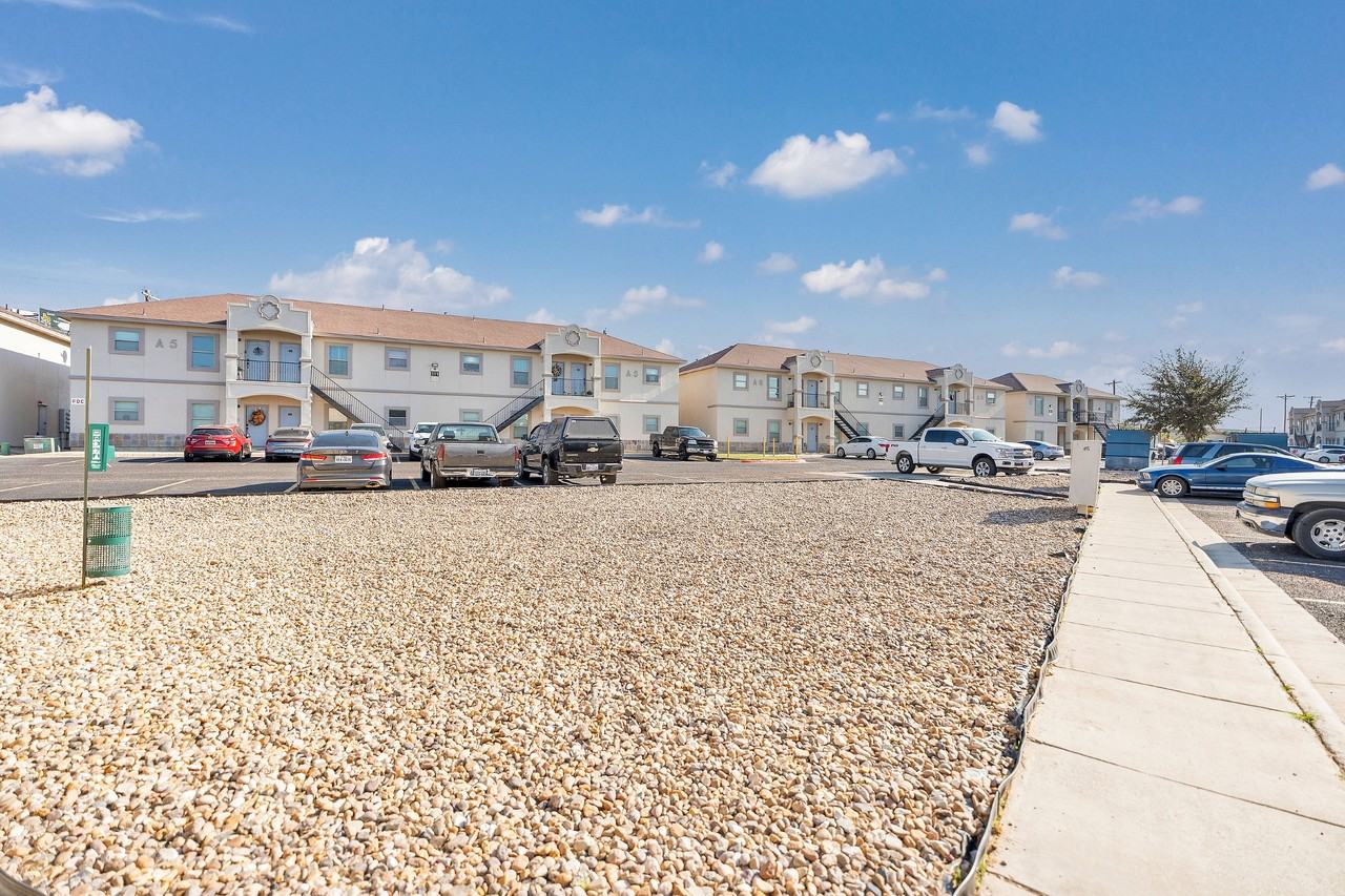 Merida Vista Apartments - Photo 6 of 50