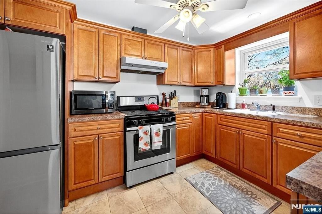 61 Star Lake Road - Photo 6 of 18