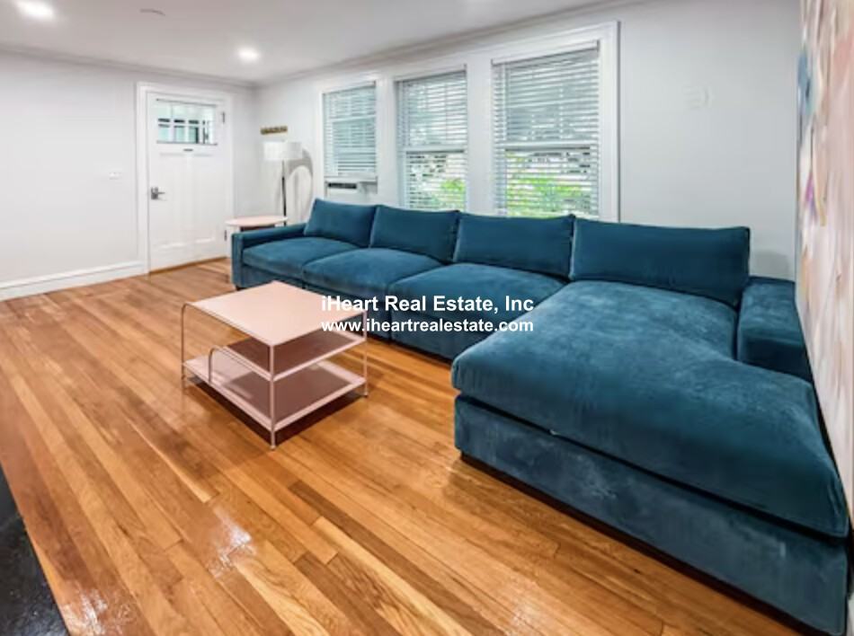 Saint James Cir #1 - Photo 2 of 24