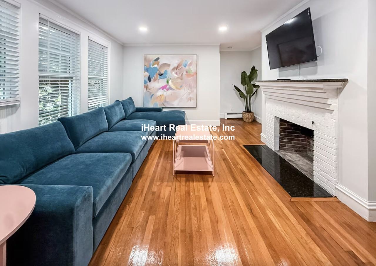 Saint James Cir #1 - Photo 5 of 24