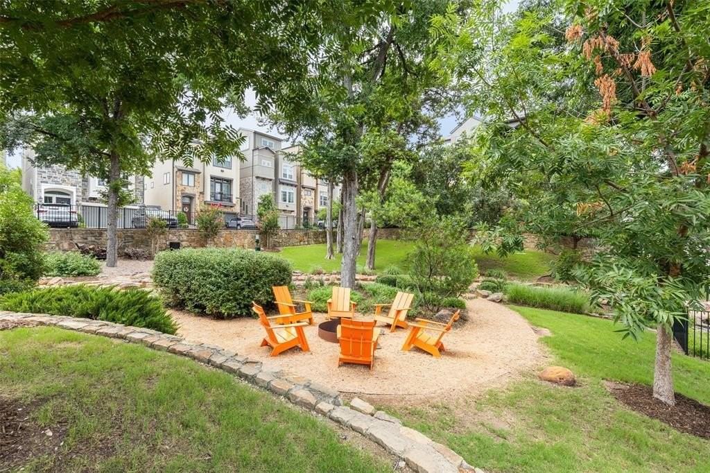 750 High Garden Pl - Photo 3 of 38