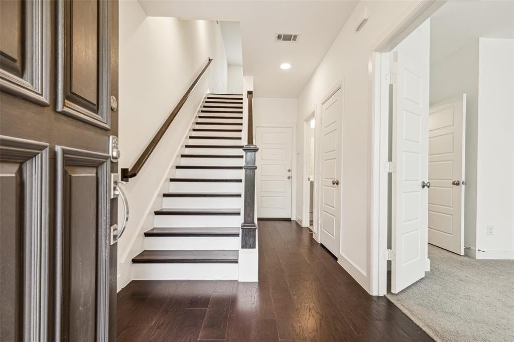 750 High Garden Pl - Photo 6 of 38