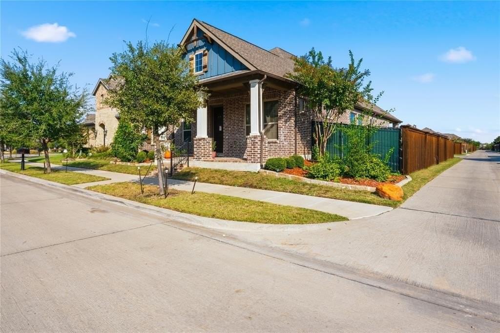 4301 Meadow Hawk Dr - Photo 3 of 40