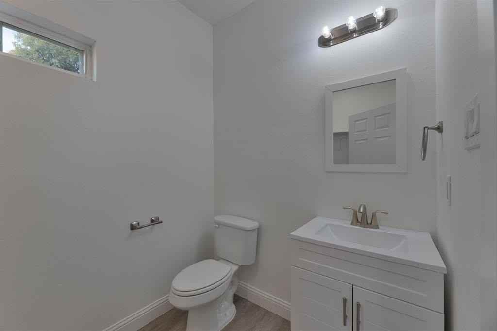 840 840-842 Ryan Road #842 - Photo 5 of 28