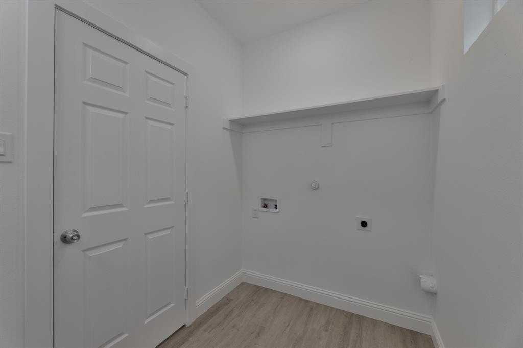 840 840-842 Ryan Road #842 - Photo 7 of 28