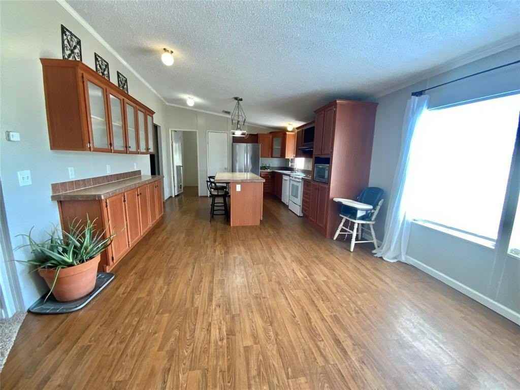 11255 Sam Reynolds Road - Photo 5 of 19