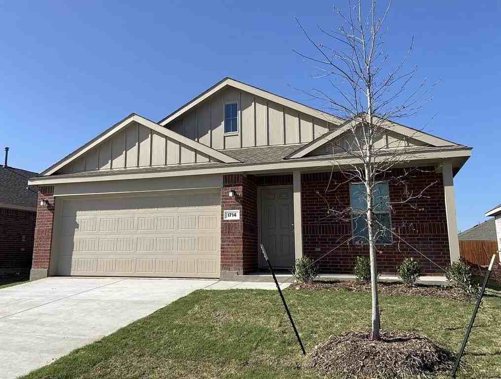 1612 Helmoken Falls Drive - Photo 4 of 13