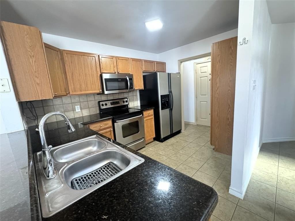 3951 Fernando Dr - Photo 5 of 17