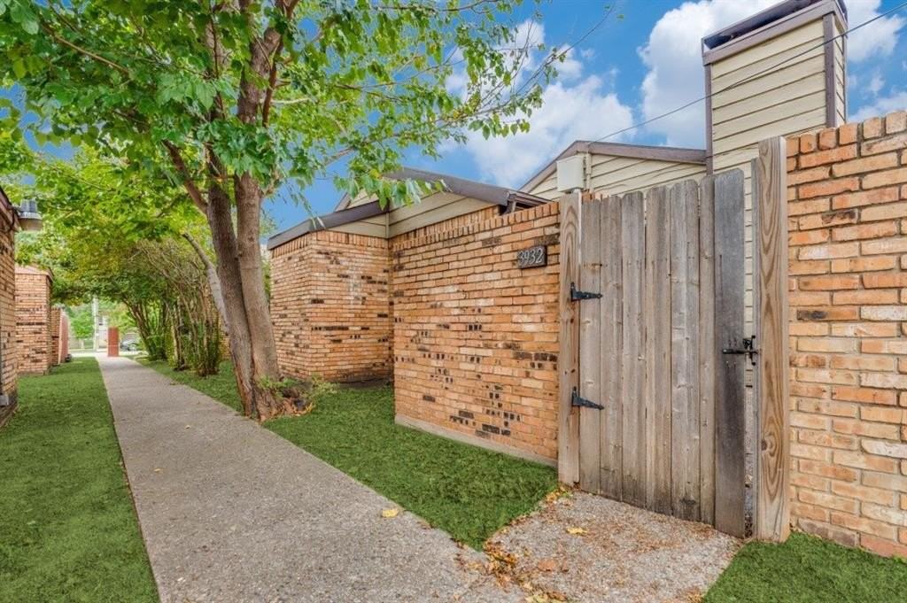 3930 Portland St #3932 - Photo 2 of 12