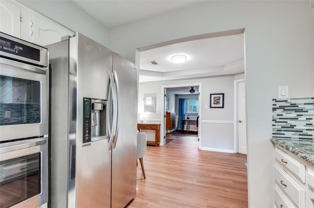 2828 Oak Forest Dr - Photo 3 of 25