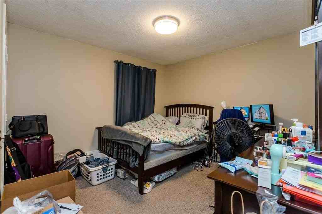 1308 Dundee Dr - Photo 6 of 36