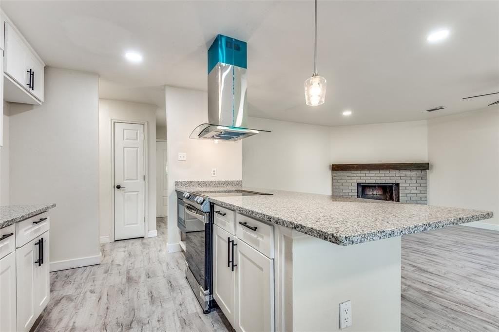 521 Windsor Dr - Photo 4 of 12