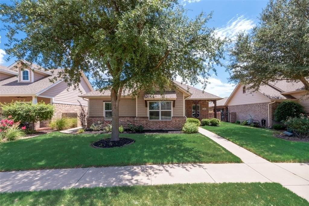 3318 Crystal Clear Court - Photo 2 of 18