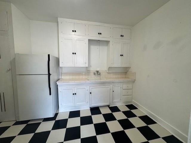 3762 W 7th St - Photo 6 of 8