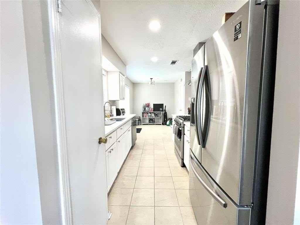 2721 Leta Mae Circle - Photo 7 of 22