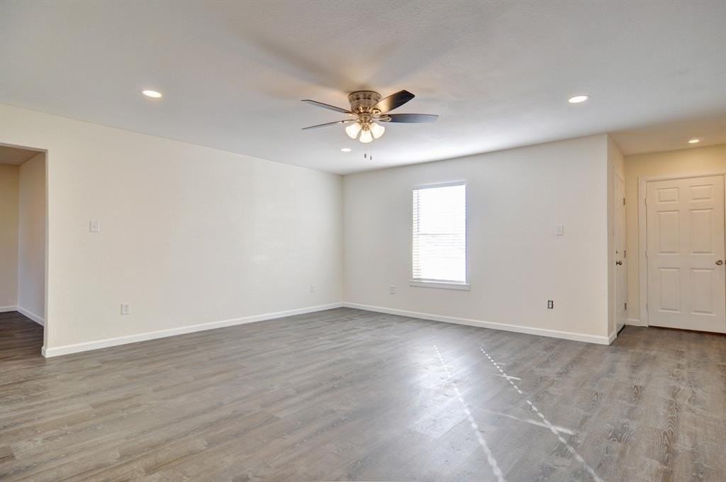 1517 Mary Kay Lane - Photo 5 of 29