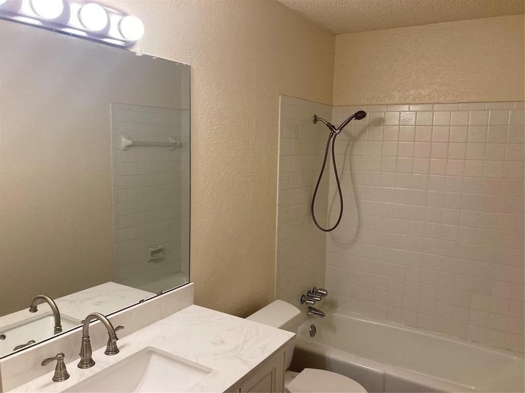 925 Boone Drive - Photo 7 of 17