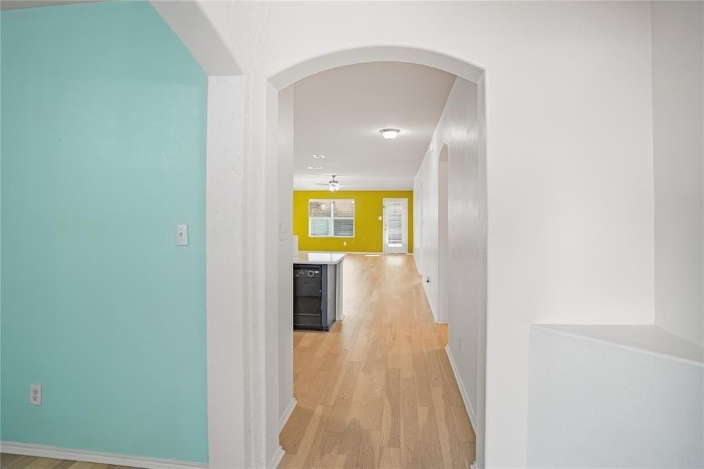 1938 Castaway Drive - Photo 4 of 26