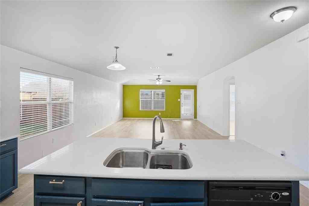 1938 Castaway Drive - Photo 6 of 26