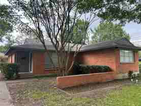 888 Berkinshire Dr - Photo 1 of 1