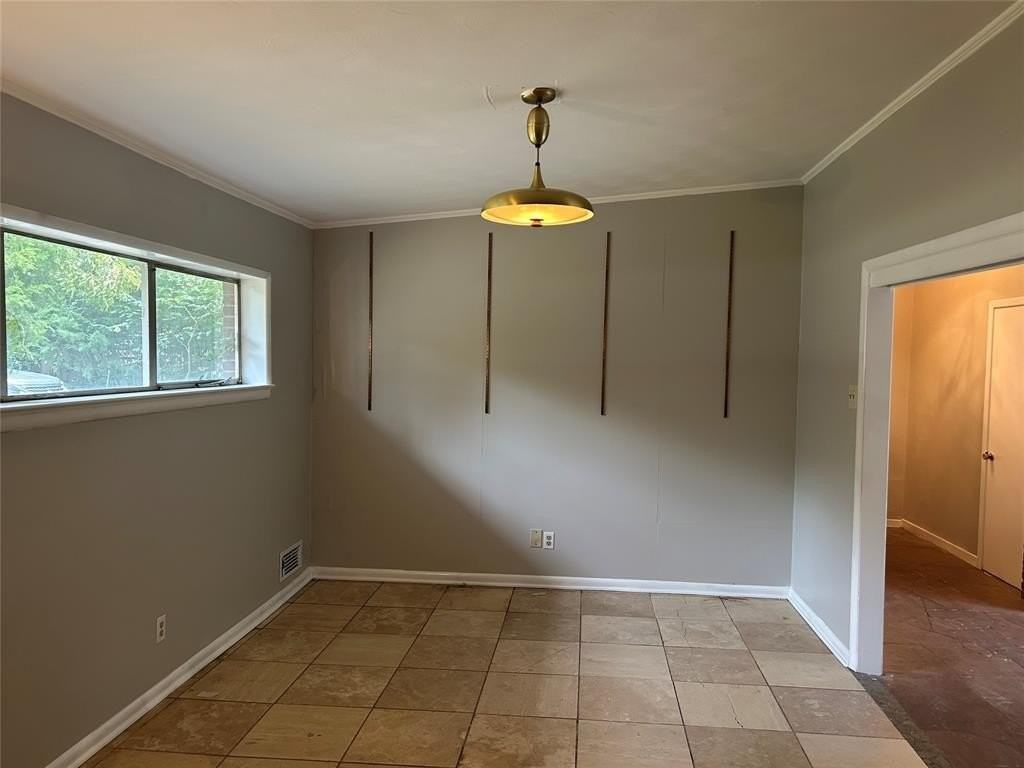 2224 Lakeland Dr - Photo 4 of 10