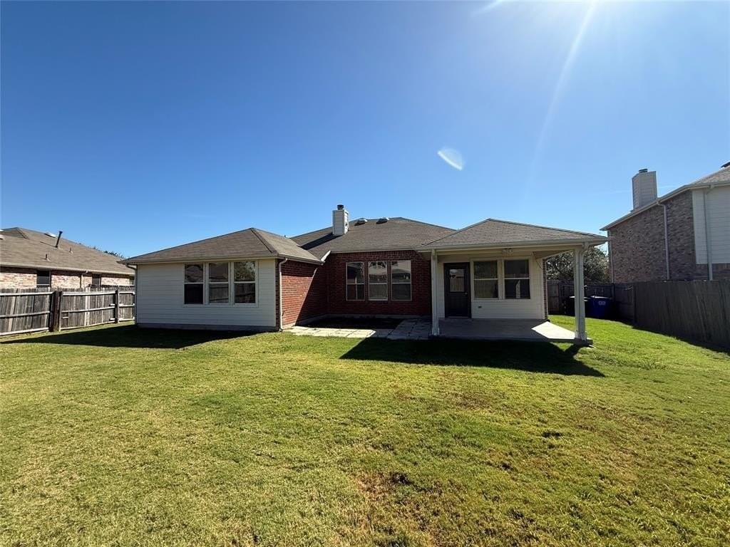 112 Greenfield Trail - Photo 3 of 16