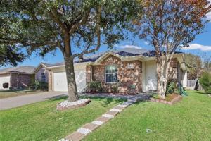 featured image of 10425 Lake Brook Dr