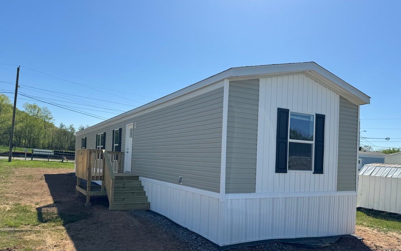 584 Flatwoods Way - Photo 3 of 4