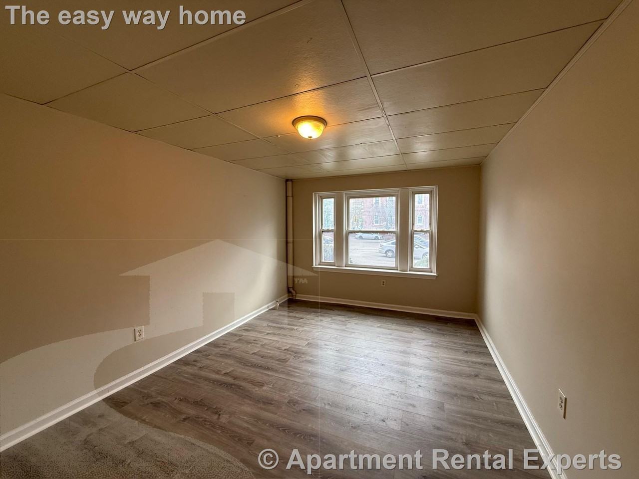 105 Norfolk St #1 - Photo 2 of 8