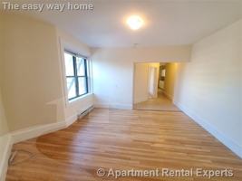 featured image of 991 Massachusetts Ave #5