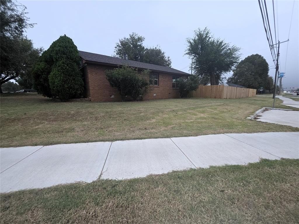 3701 Nw 59th St - Photo 6 of 45