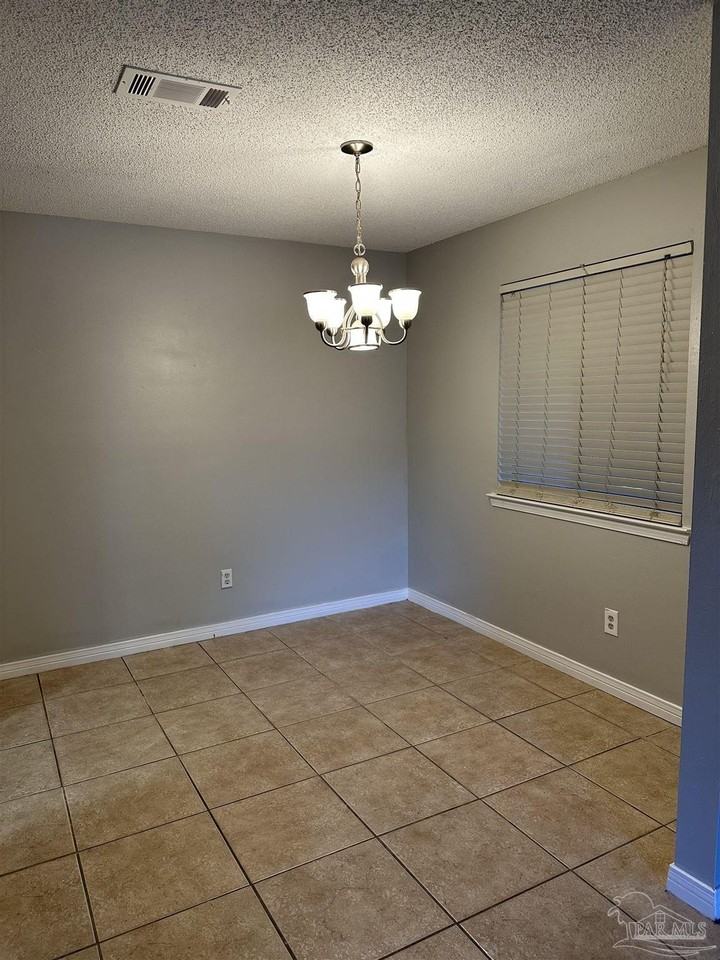 7225 W Fairfield Dr #C3 - Photo 5 of 15