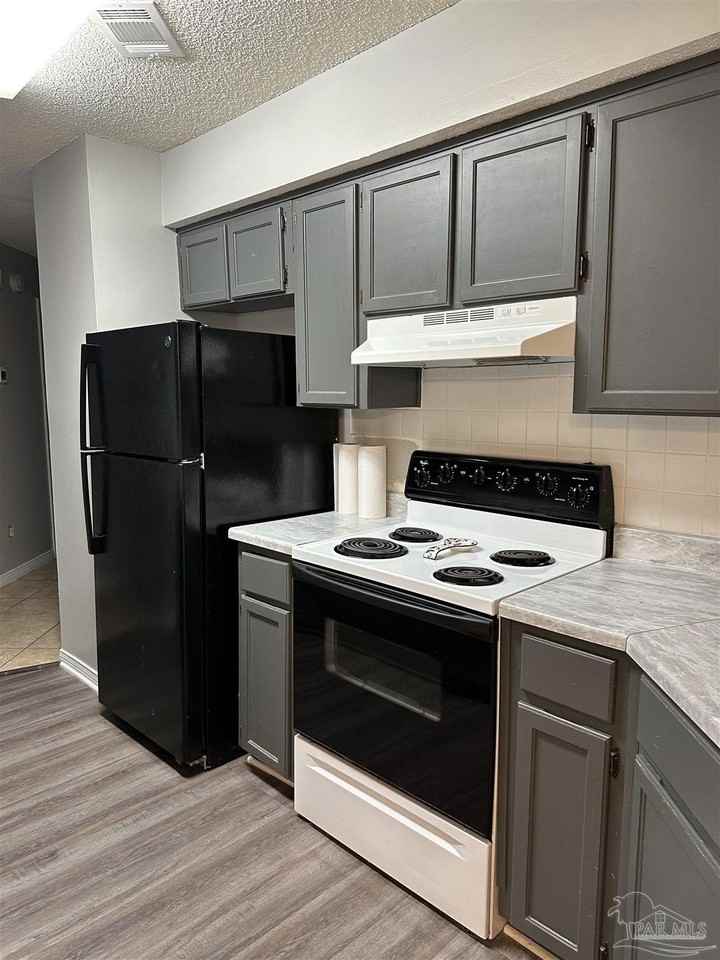 7225 W Fairfield Dr #C3 - Photo 6 of 15